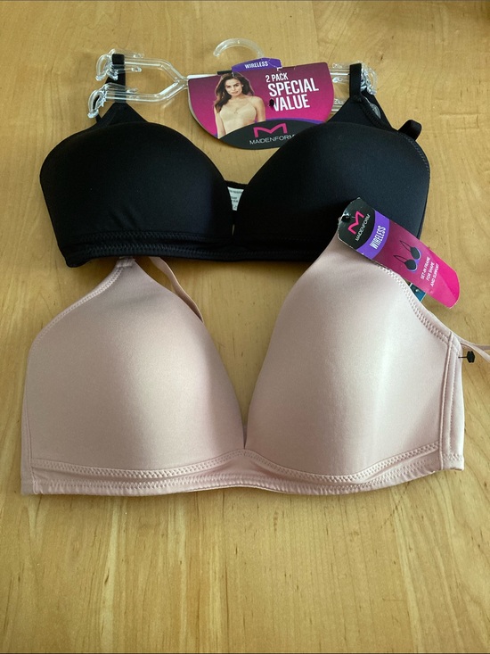 Maidenform Other - Maidenform 2-Pack Wireless Bras in Black & Blush Nude